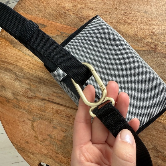Rothy’s Belt Bag – Gray Mist - Picture 9 of 9
